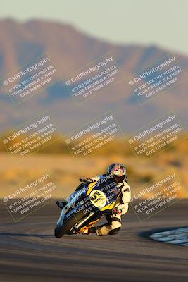 media/Jan-21-2023-CVMA (Sat) [[b9eef8ba1f]]/Race 13 500 Supersport-350 Supersport/